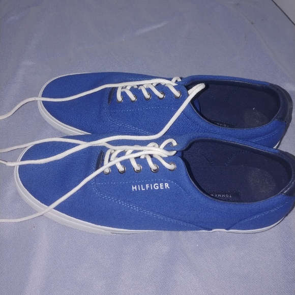 Men's 9m Tommy Hilfiger canvas deck shoes - Picture 5 of 6
